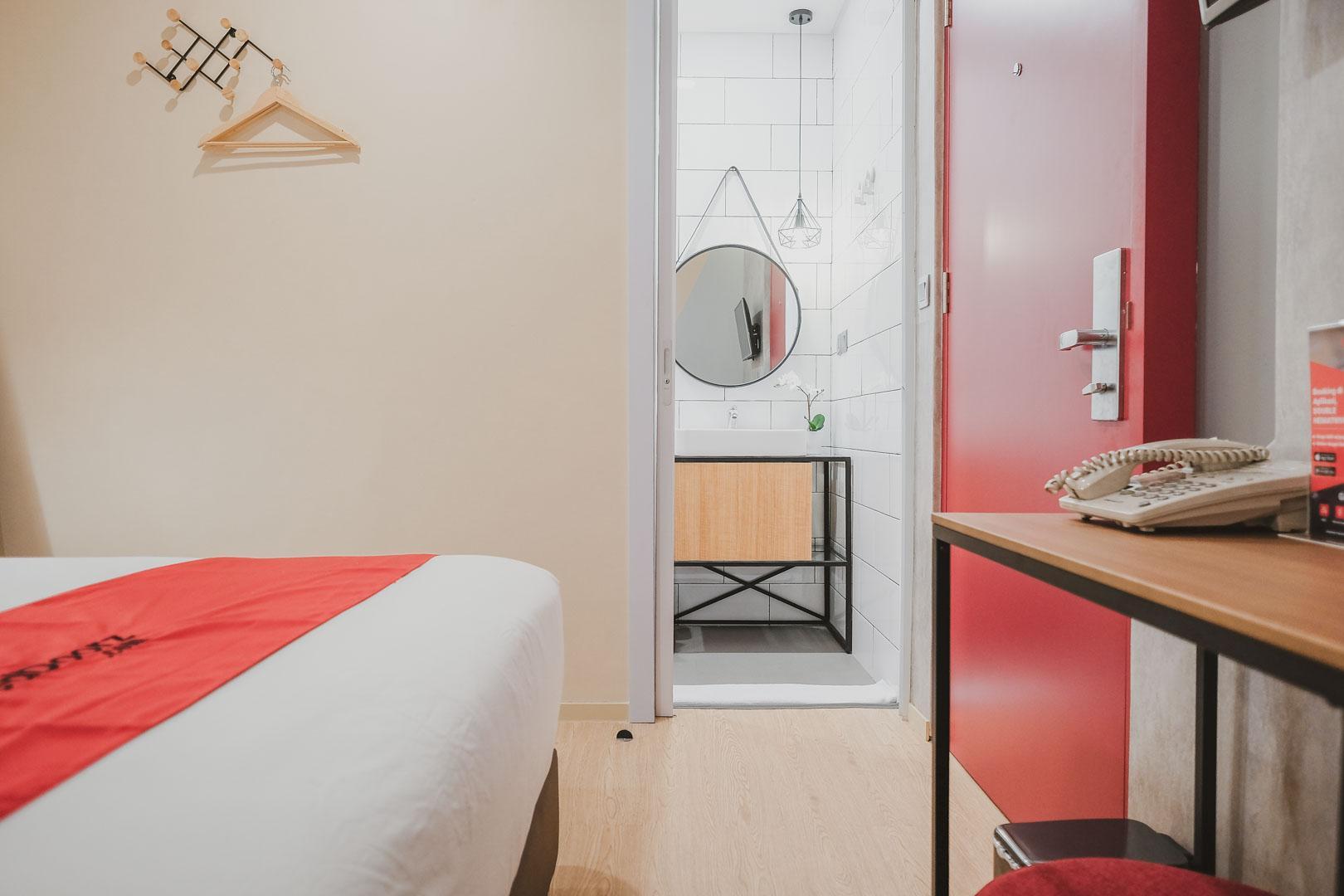 Reddoorz Plus @ Thamrin Джакарта Екстериор снимка