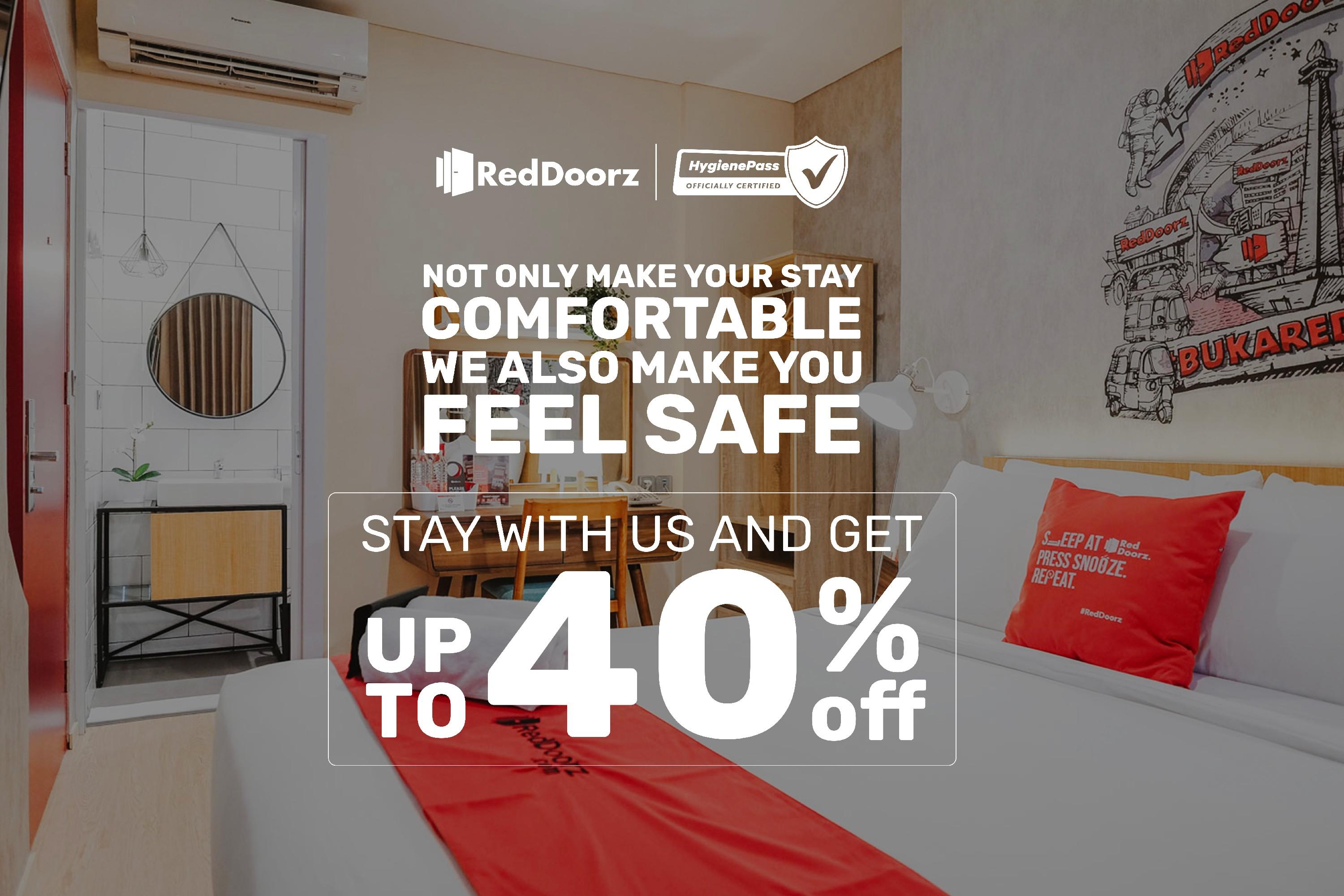 Reddoorz Plus @ Thamrin Джакарта Екстериор снимка